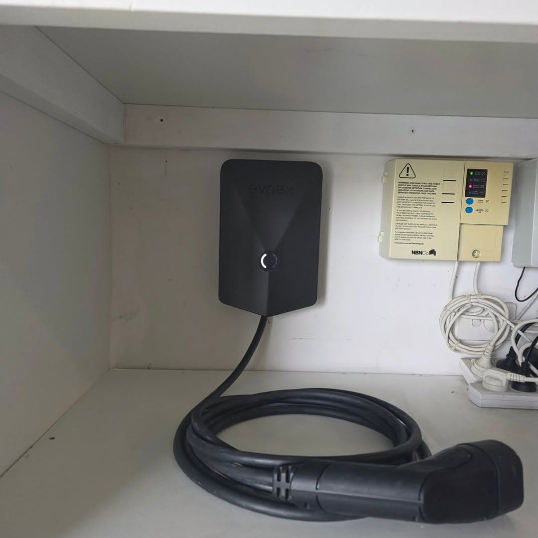 Evnex EV charger with Type 2 charging cable